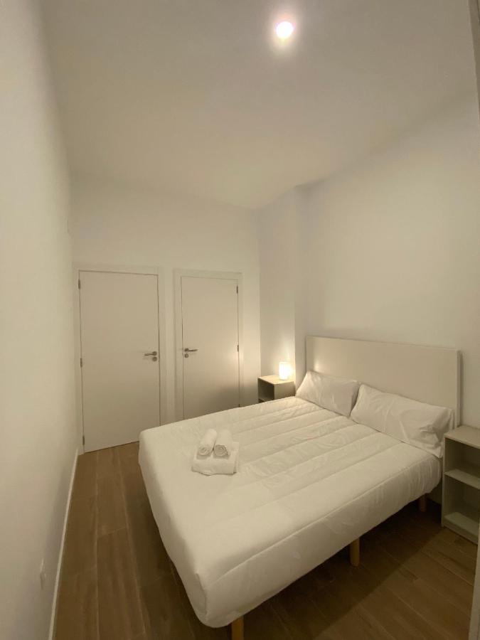 Travel Habitat Ave Sorolla Suites Apartment Valencia