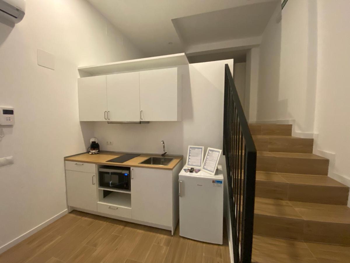 Travel Habitat Ave Sorolla Suites Apartment