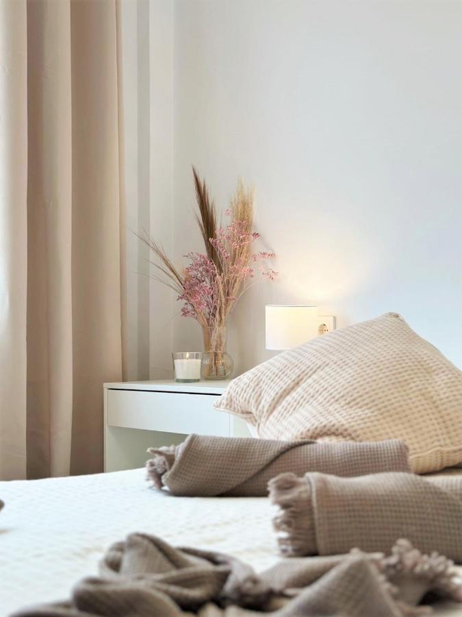 Your Sunny & Spacious Portview Apartment Valencia