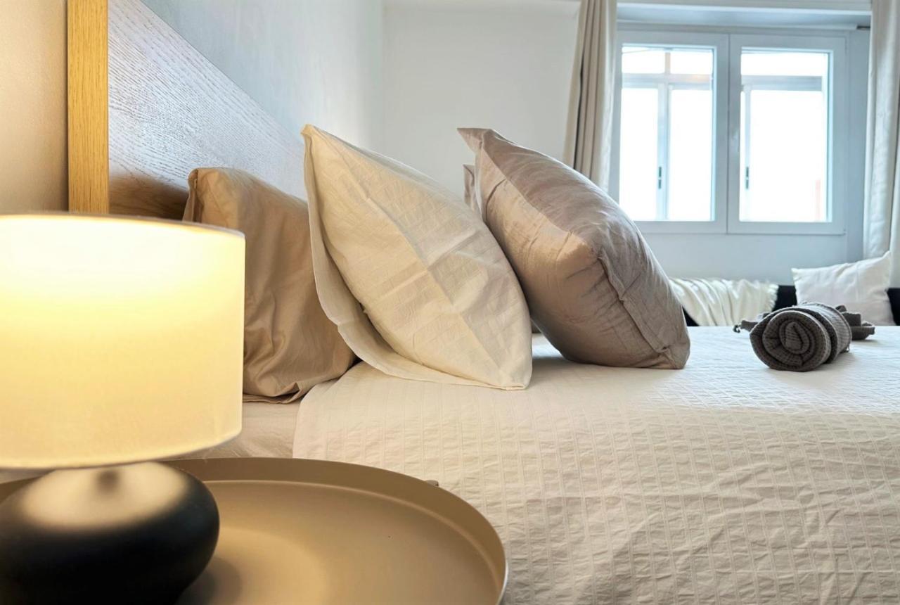 Your Sunny & Spacious Portview Apartment