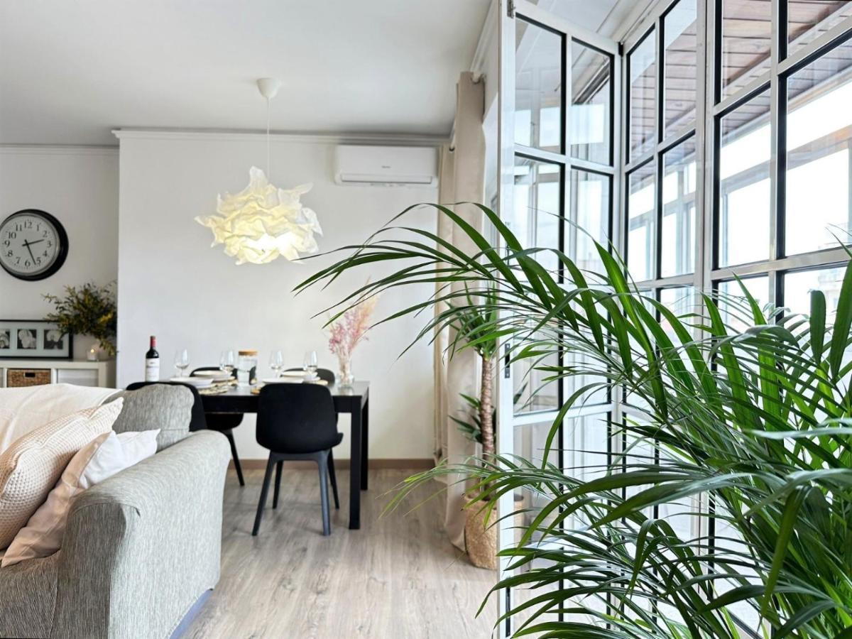 Apartment Your Sunny & Spacious Portview Valencia