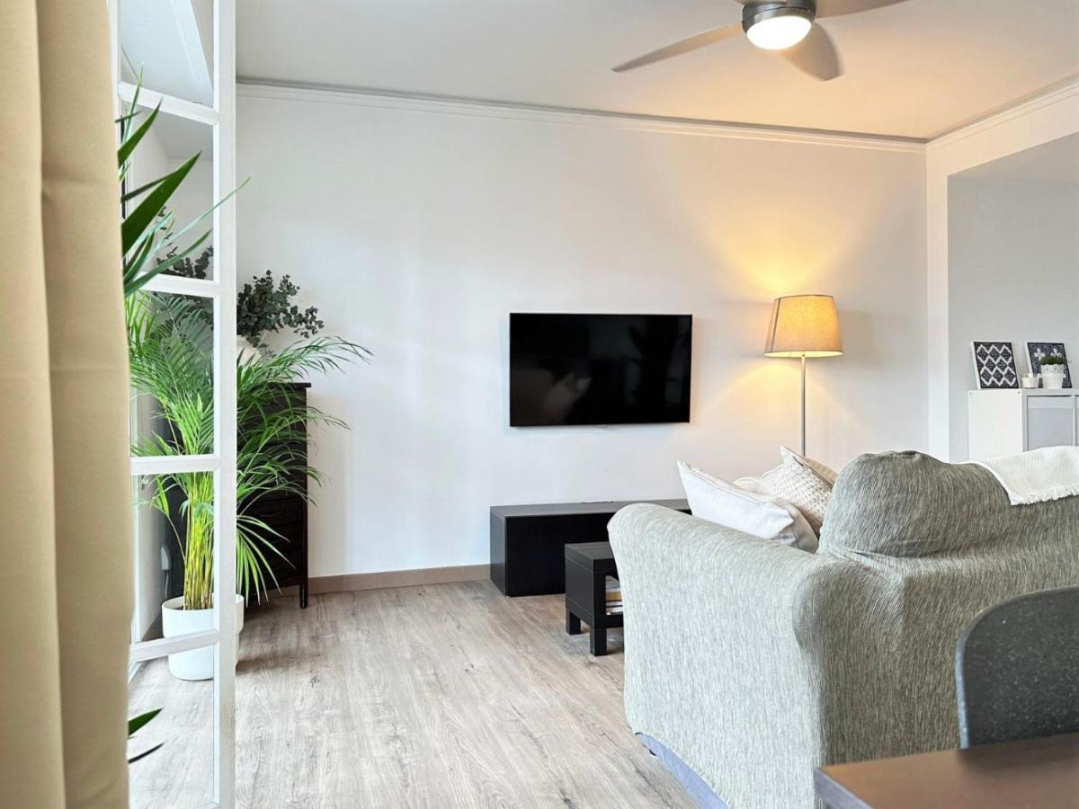 Your Sunny & Spacious Portview Apartment Valencia