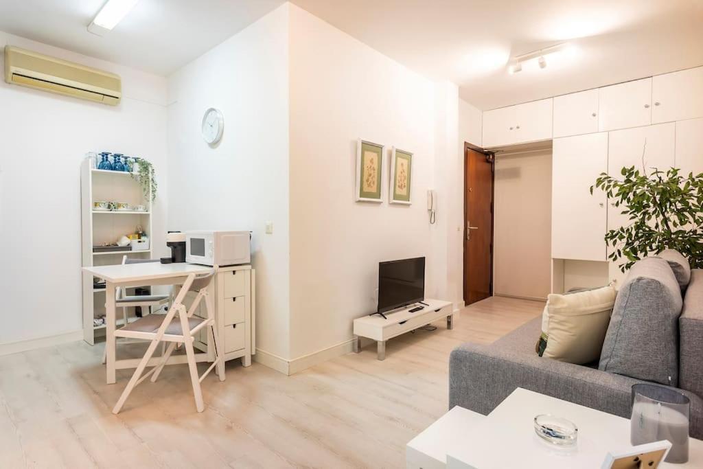 Piso En Zona Exclusiva Calle Colon Appartement *