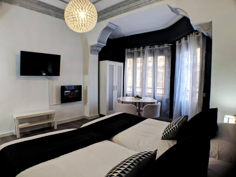 Apartment Bonito Y Amplio Piso Junto A La Plaza De Toros. *