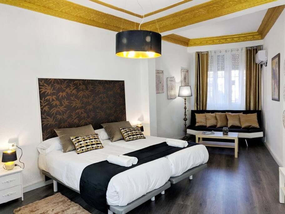 Bonito Y Amplio Piso Junto A La Plaza De Toros. Apartment