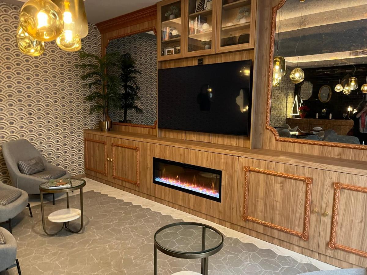 Sh Ingles Boutique Hotel