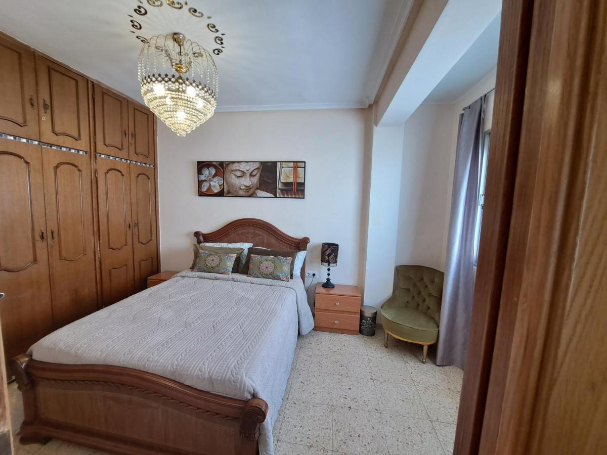 Apartment 3 Bedroom Flat With Wifi *