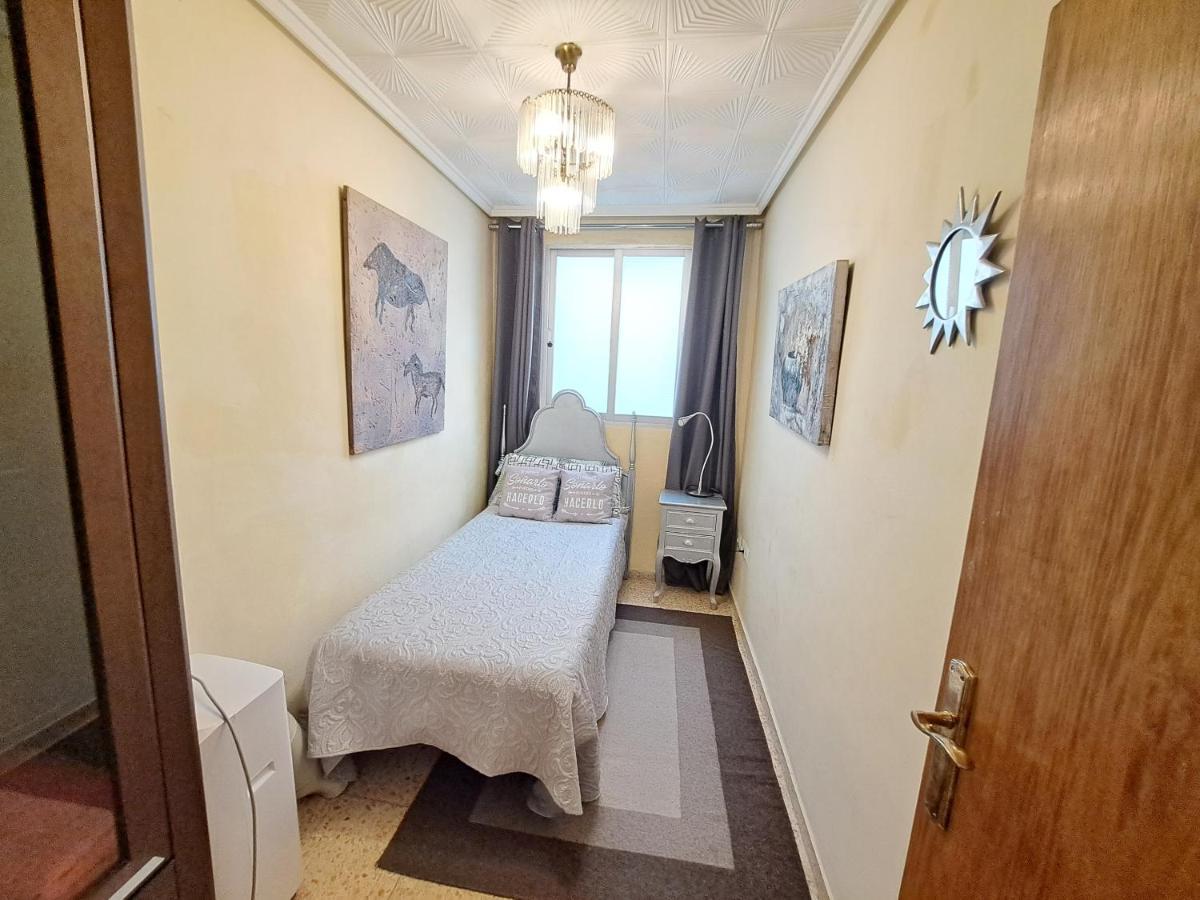 3 Bedroom Flat With Wifi Apartment *