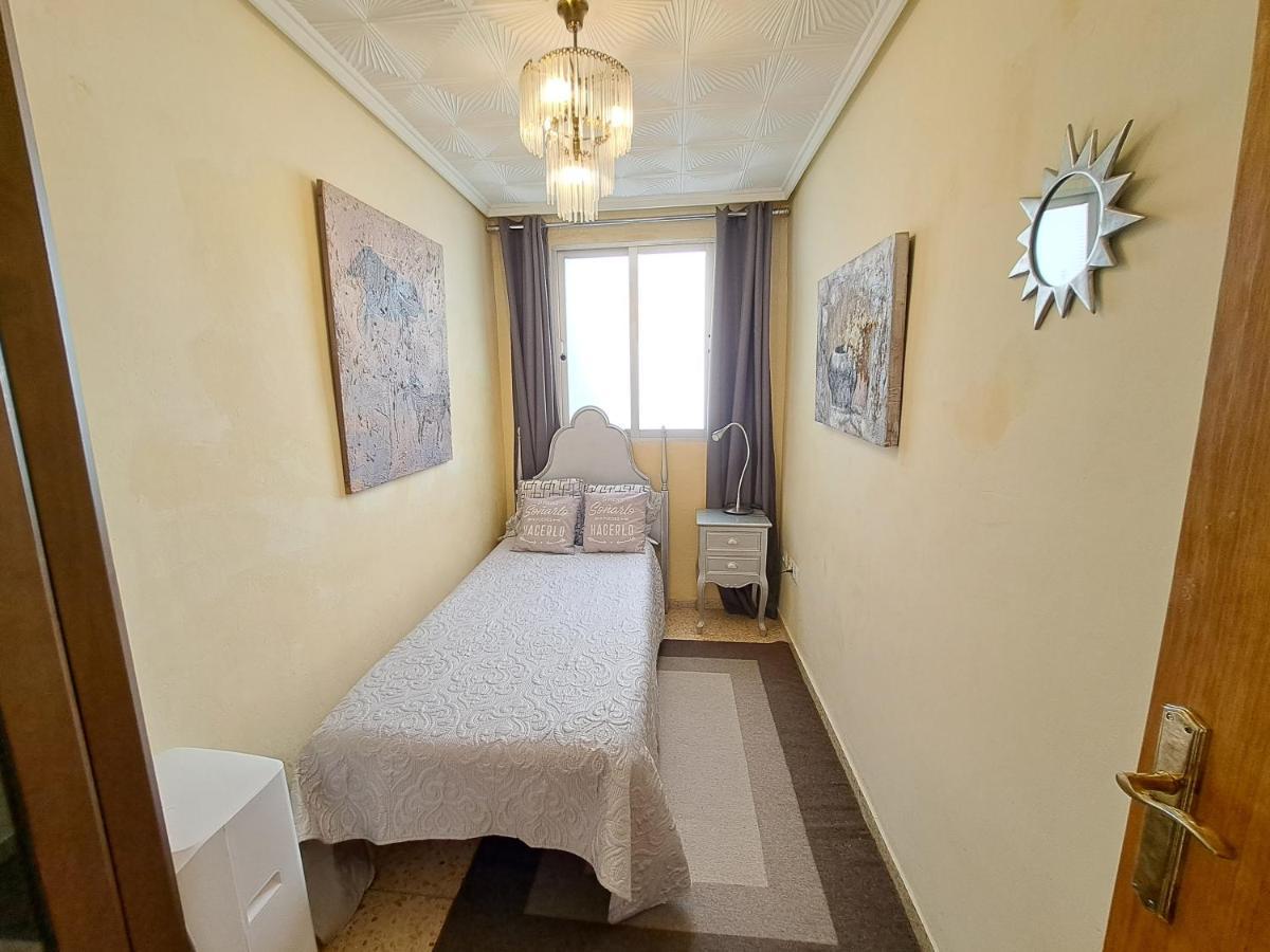 3 Bedroom Flat With Wifi Apartment