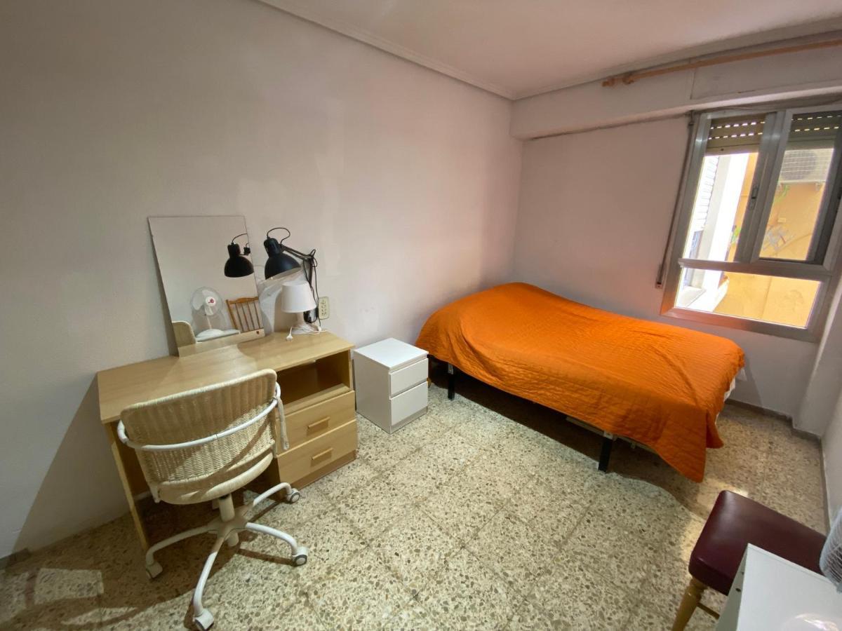 Flat Family Near Garden Center And Metro Apartment Valencia