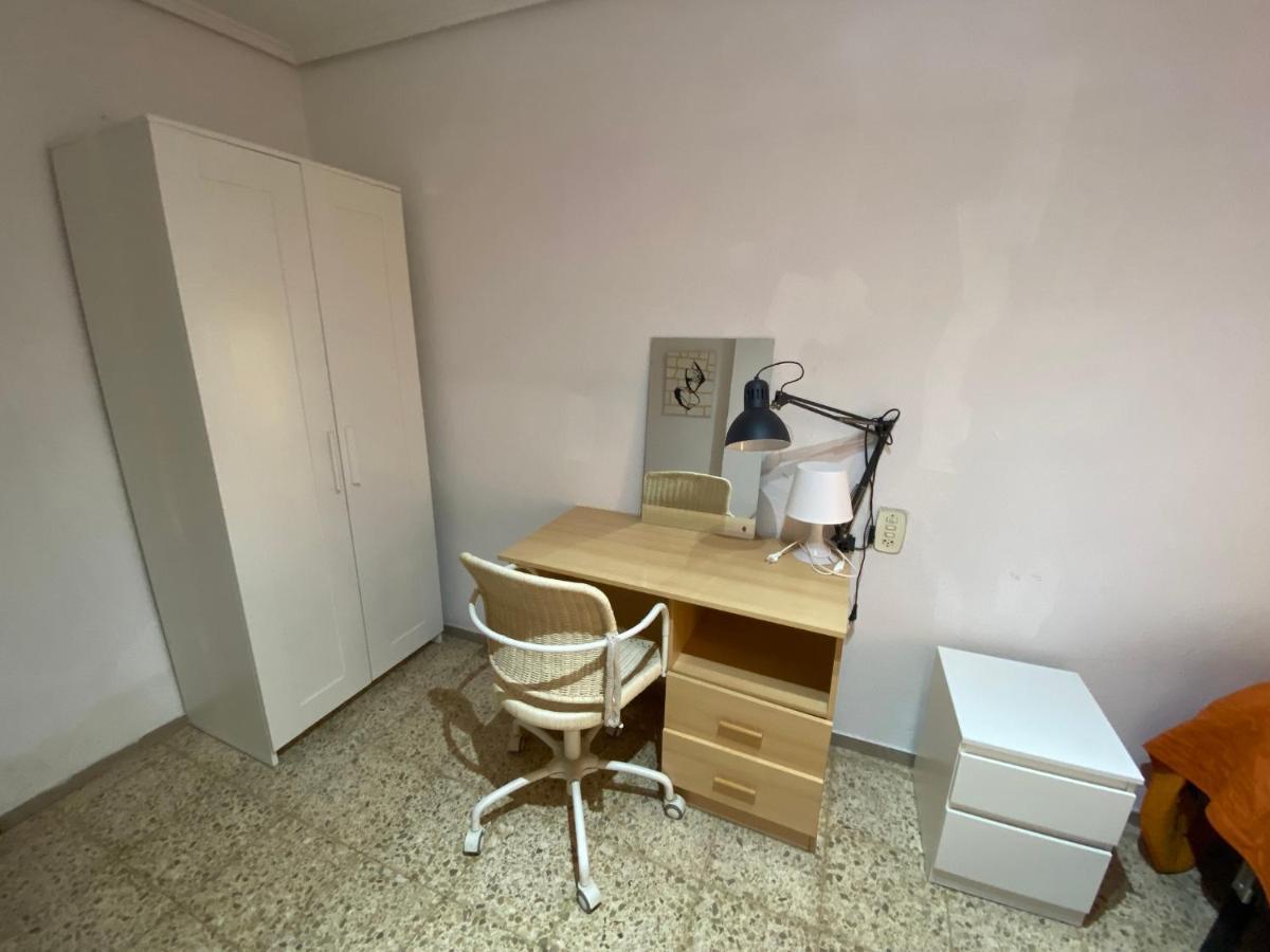 Flat Family Near Garden Center And Metro Apartment Valencia
