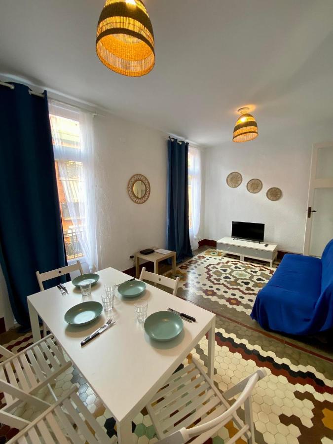 Apartment To Sea