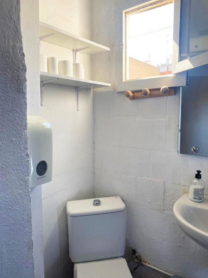 In La Petxina In Shared Homestay Valencia