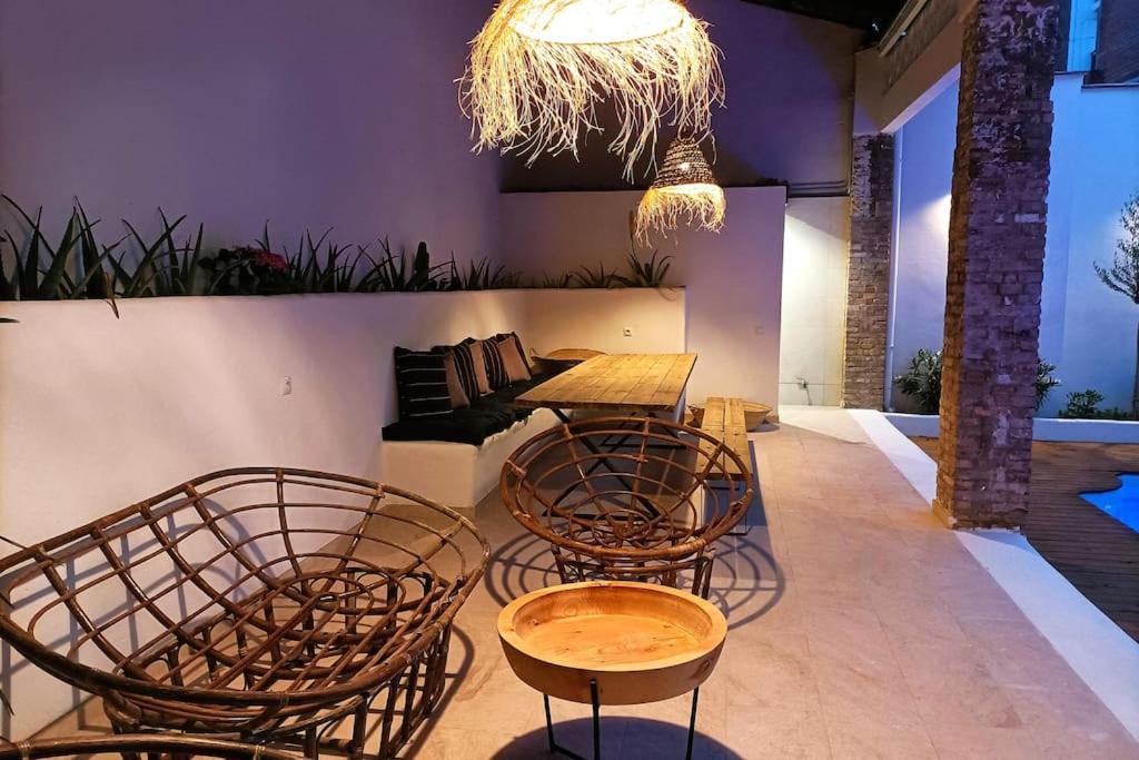 Maison Avec Piscine A Villa Valencia