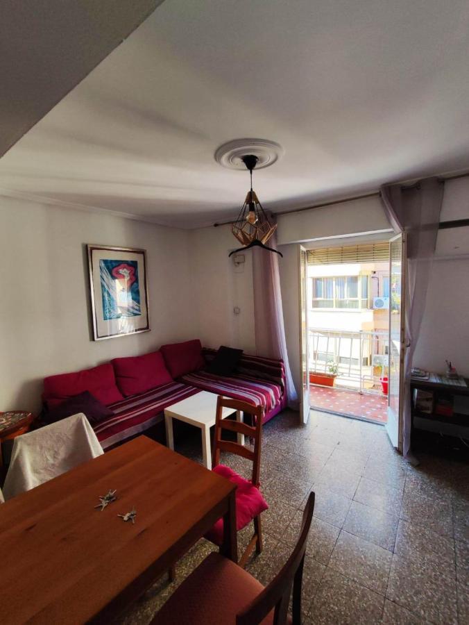 Apartment Spacious Flat In The Center *