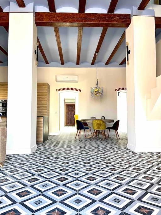 Casa Mediterranea- Les Mil I Nits Holiday home *