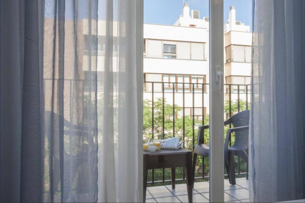 Cozy Flat Near Torres De Serrano Apartment Valencia