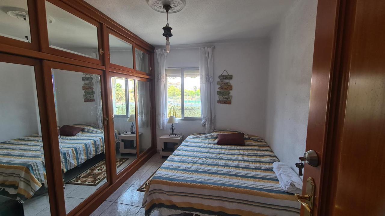 Homestay On Malvarrosa Beach *