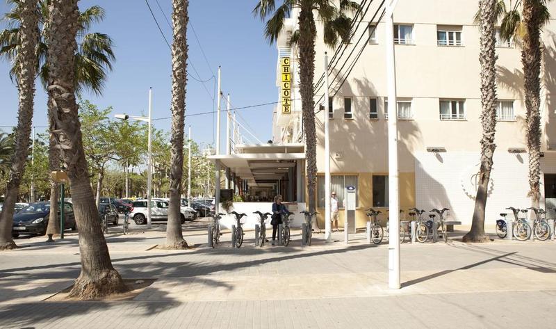 Guest house Malvarrosa Beach 2*