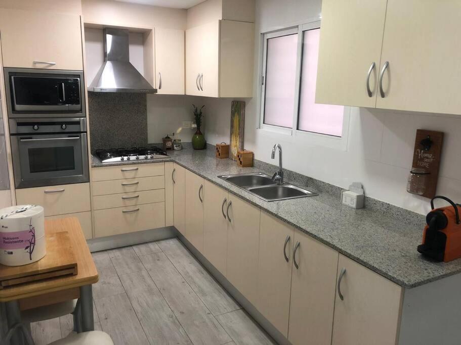 Precioso Reformado Con Terraza, 4 Habs Appartement