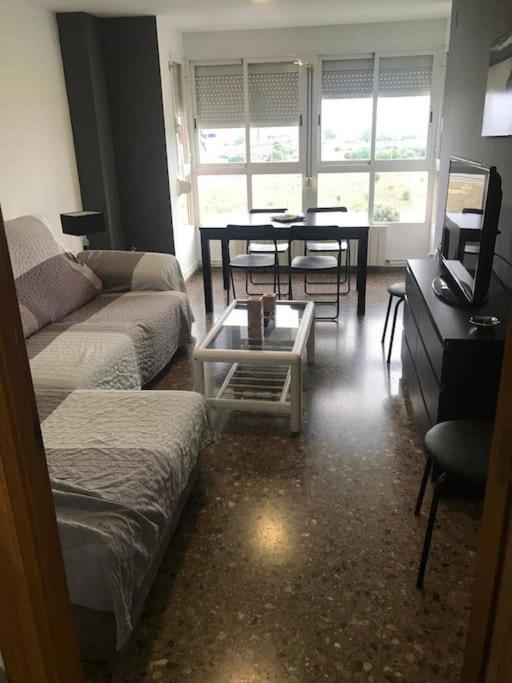 Comodo Y Espacioso Con Parking Apartment *