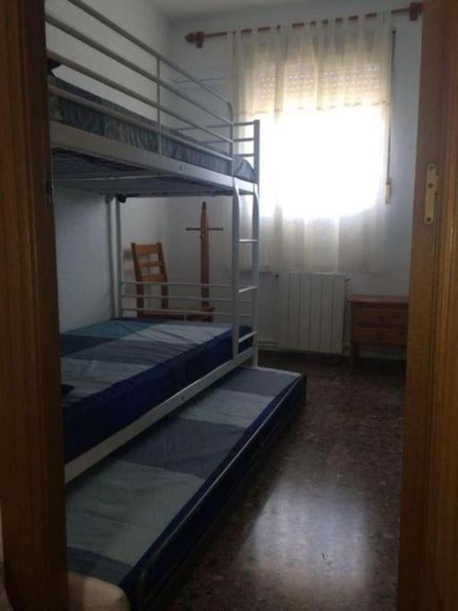 Comodo Y Espacioso Con Parking