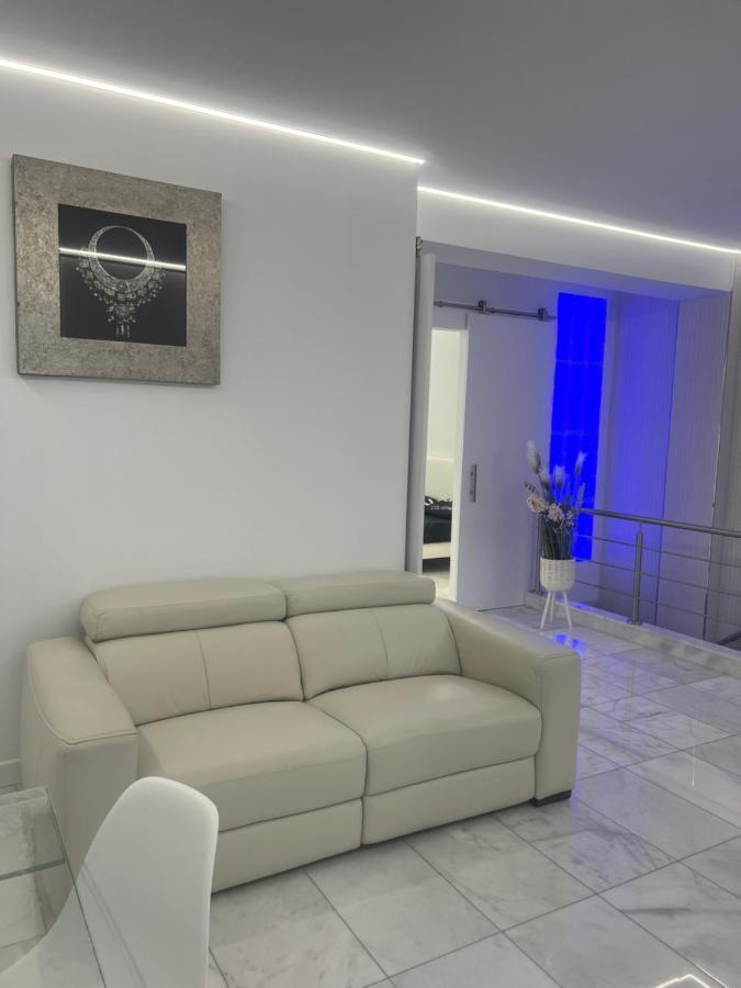 Holiday home Deluxe House *