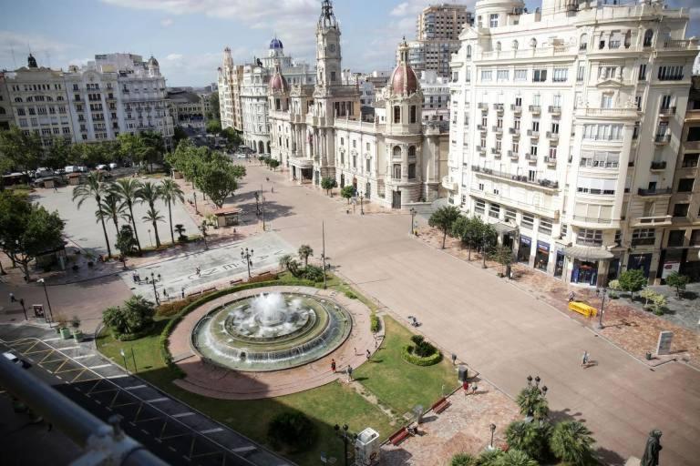 Hostel Plaza Resest