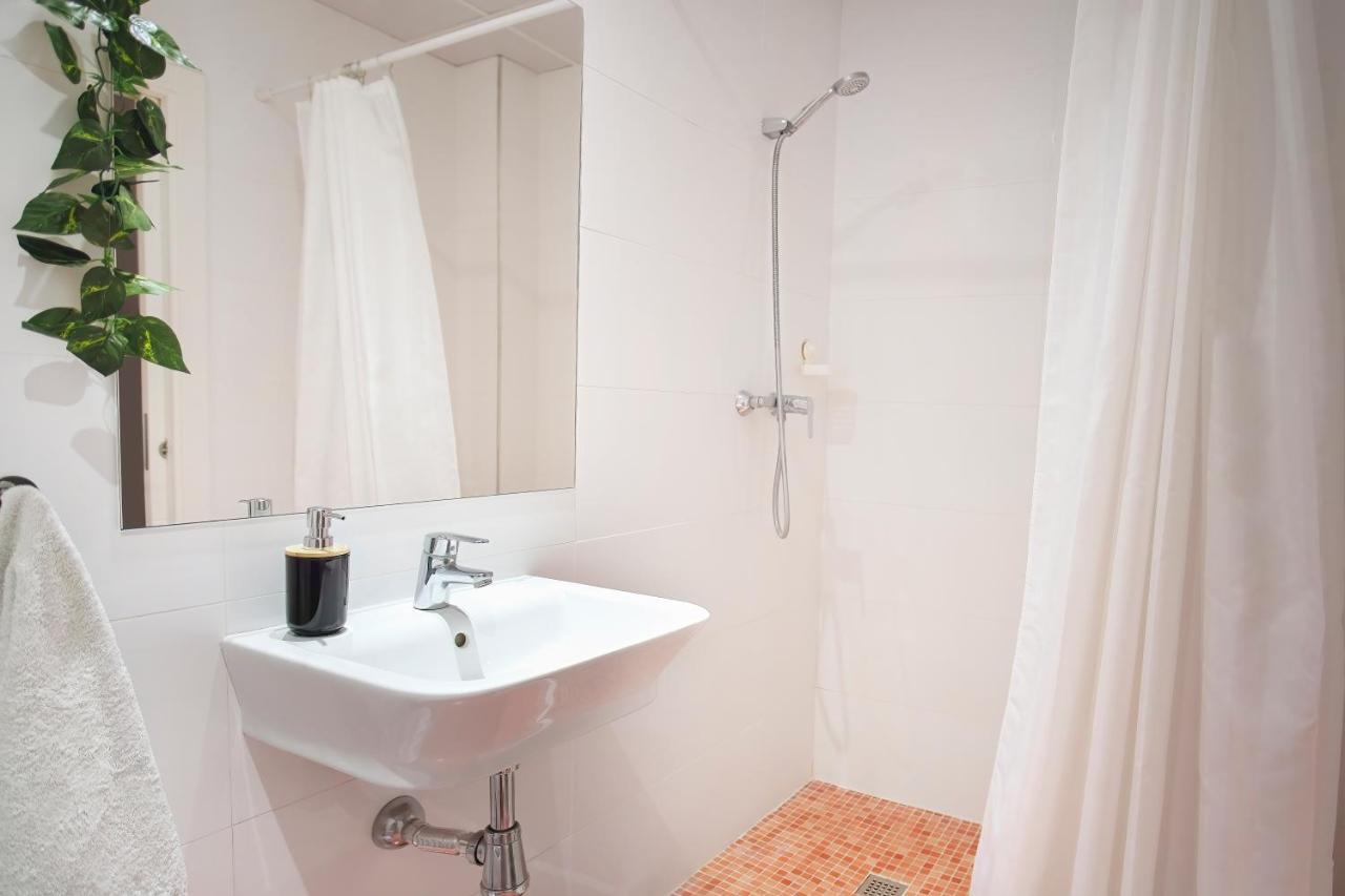 Apartment Hogar Moderno Cerca De Casco Antiguo De *