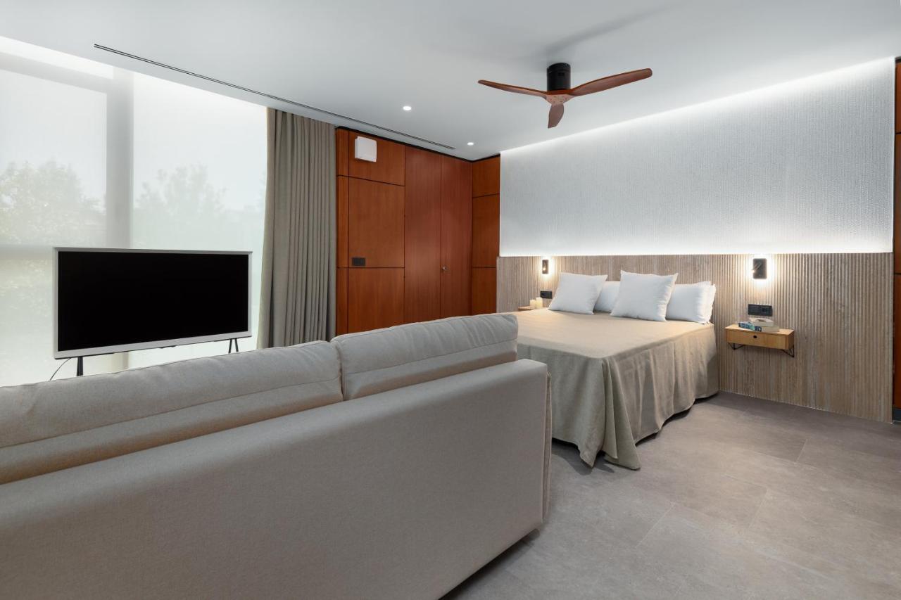 Apartment Calatrava By Alma