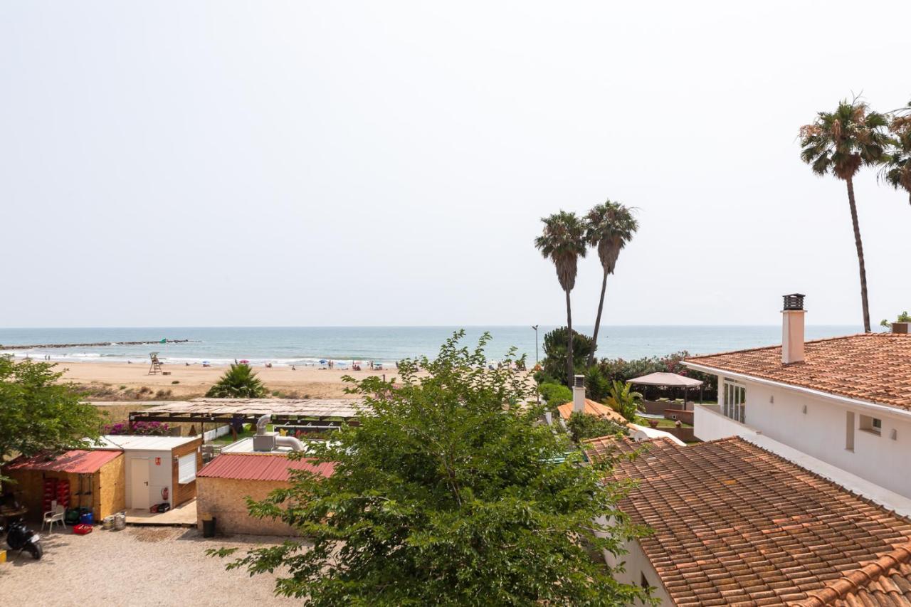 Isola Beachside Apartment