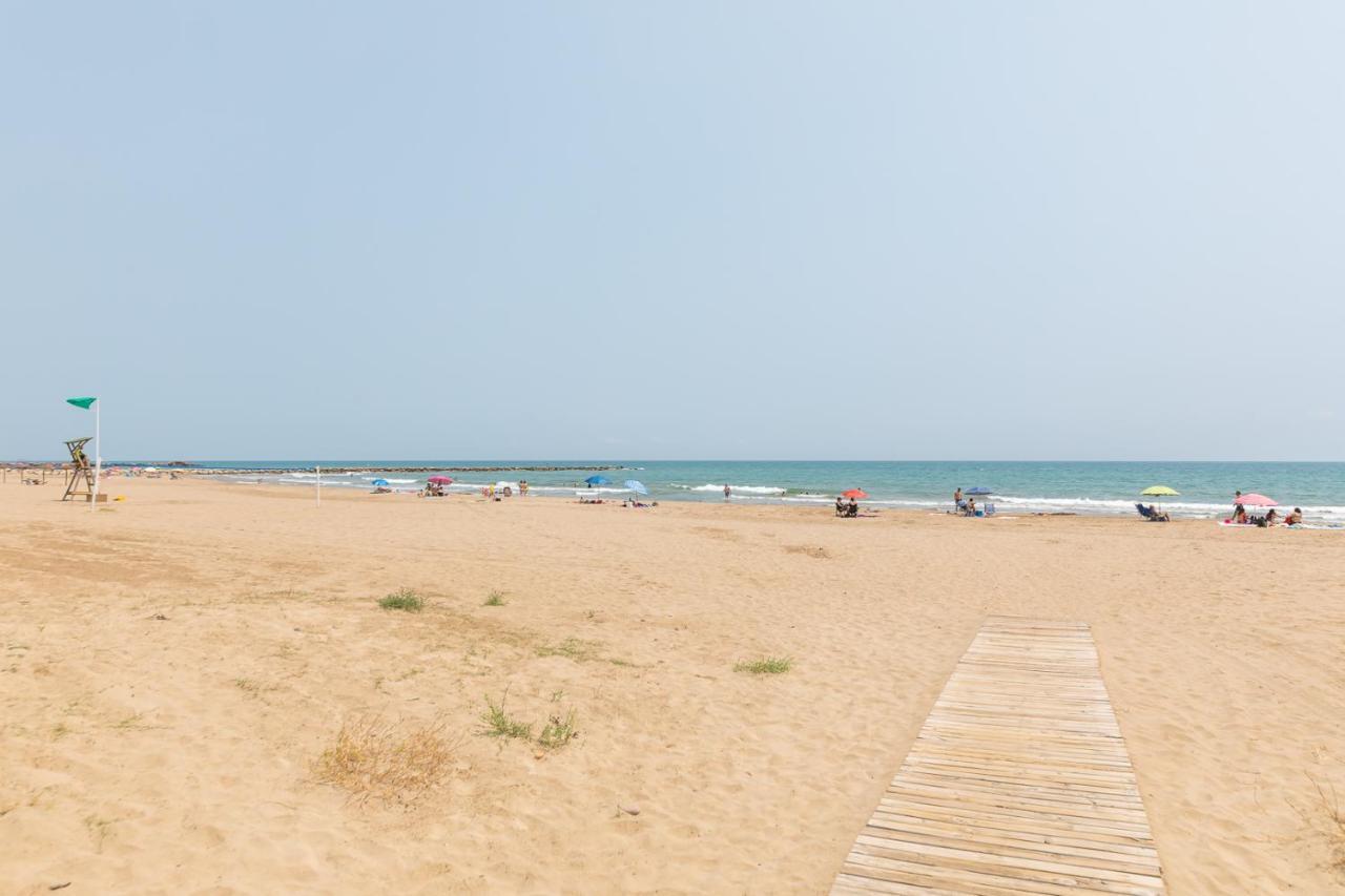 Isola Beachside Apartment Valencia