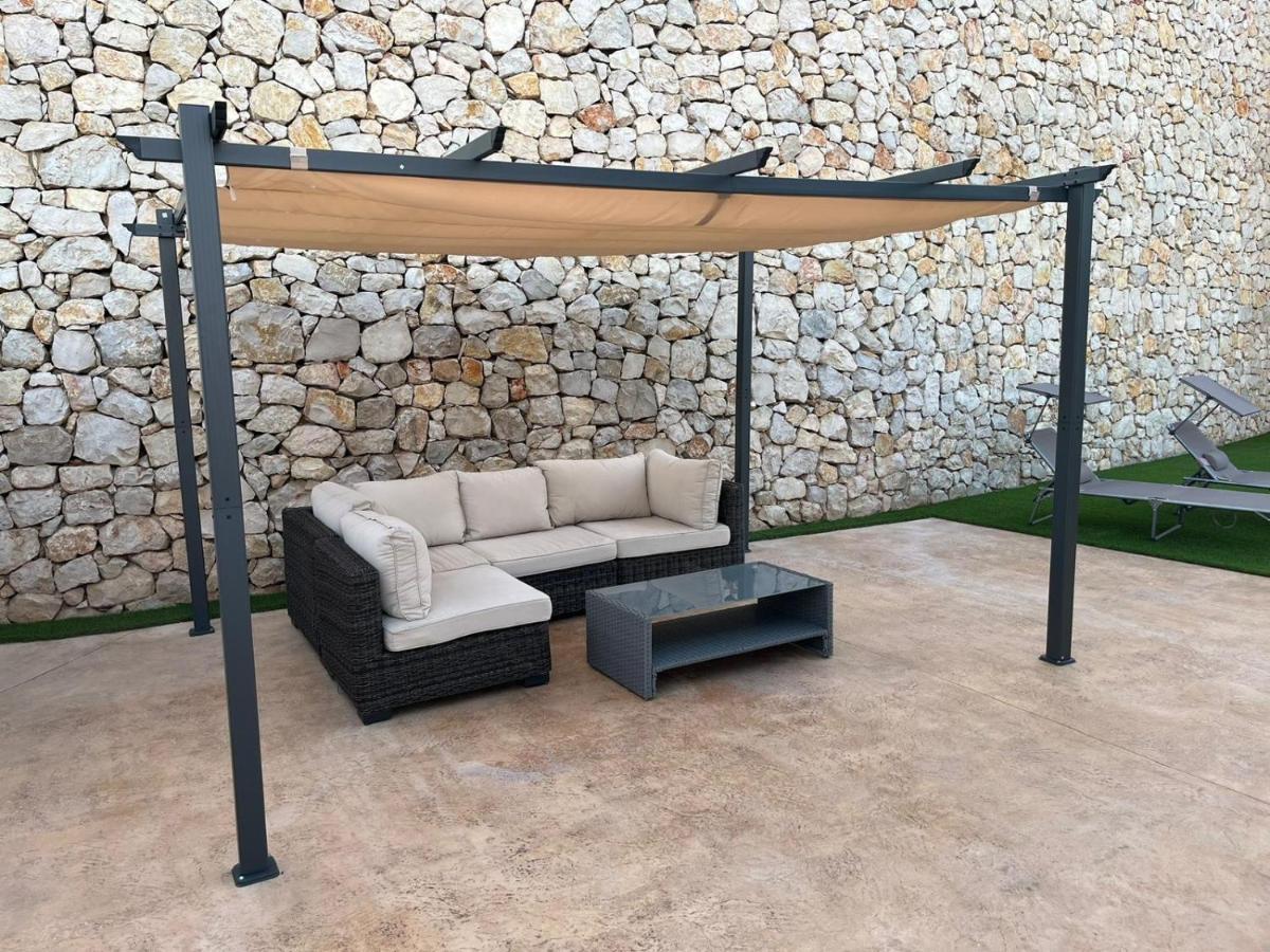 Con Piscina Privada