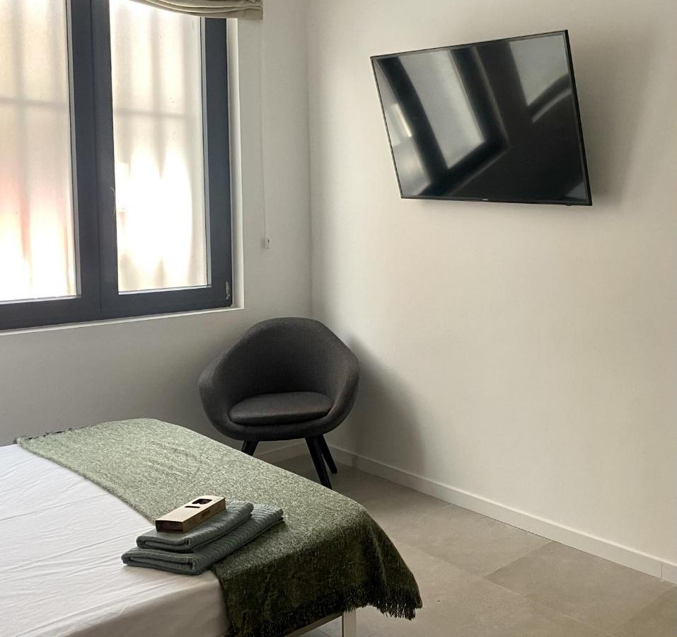 En Playa Malvarrosa Con Bano Privado -no Ac- *