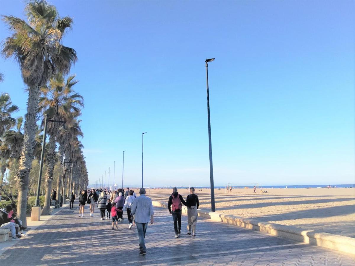 Gasthof En Playa Malvarrosa Con Bano Privado -no Ac- *