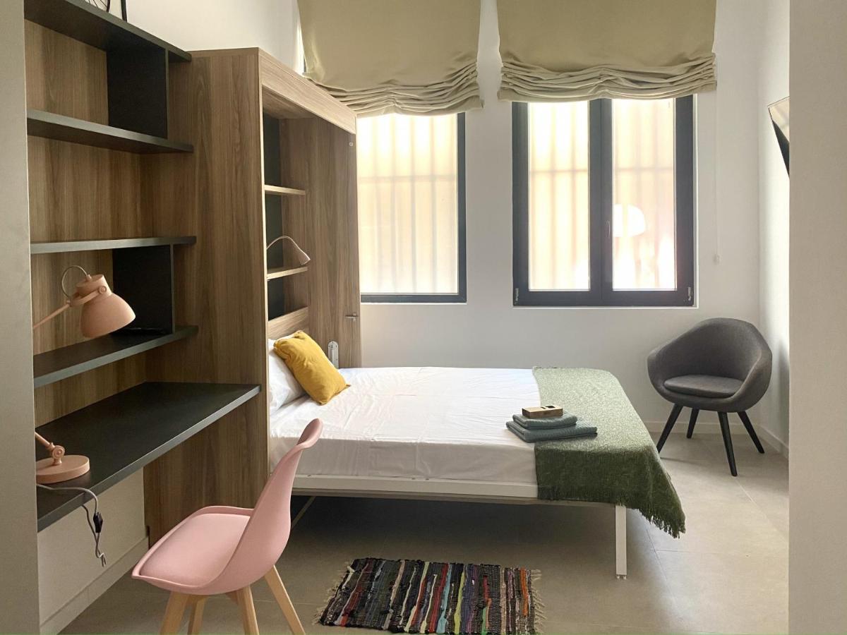 En Playa Malvarrosa Con Bano Privado -no Ac- Valencia