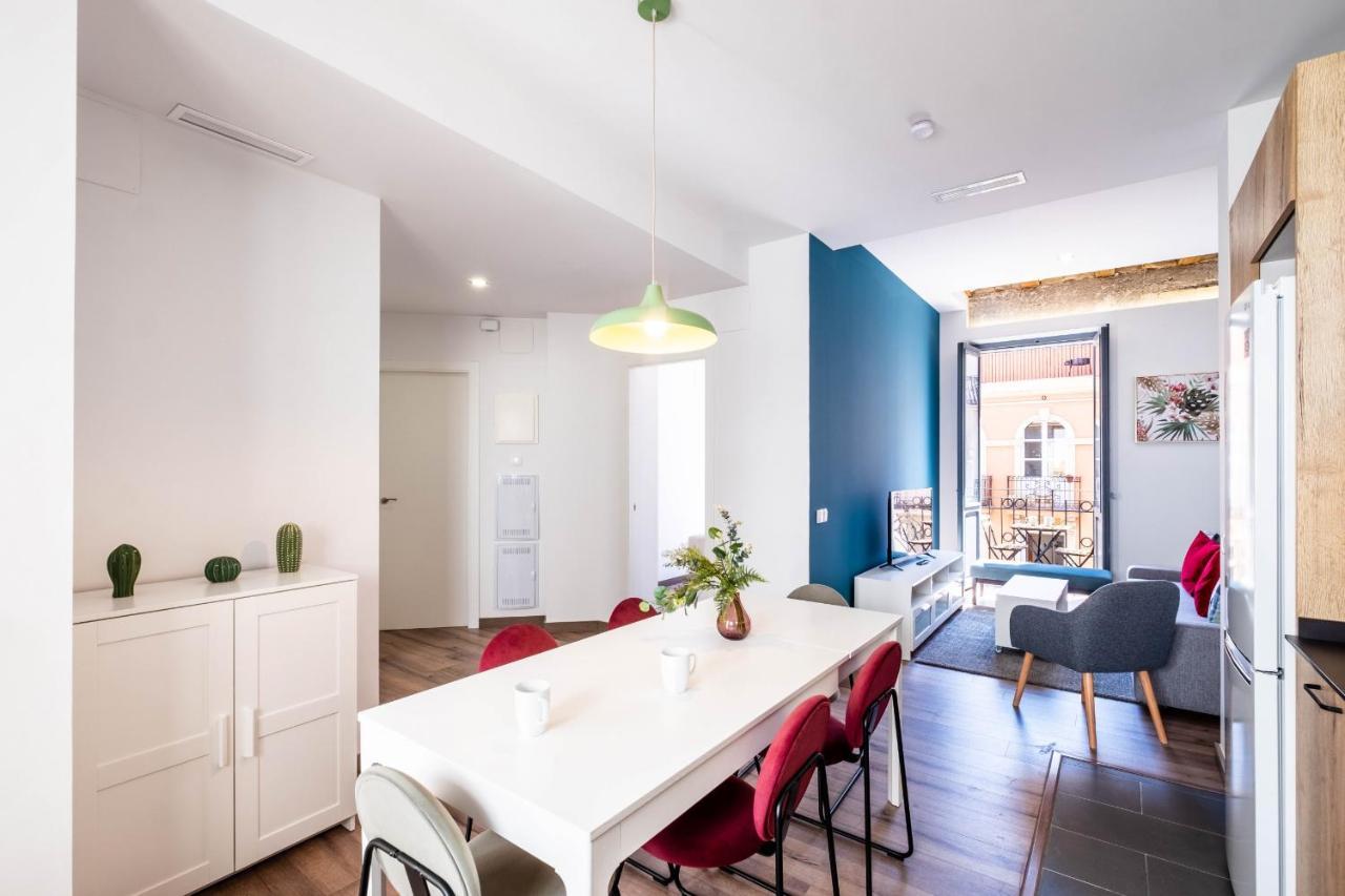 Spacious With Great Views Apartment