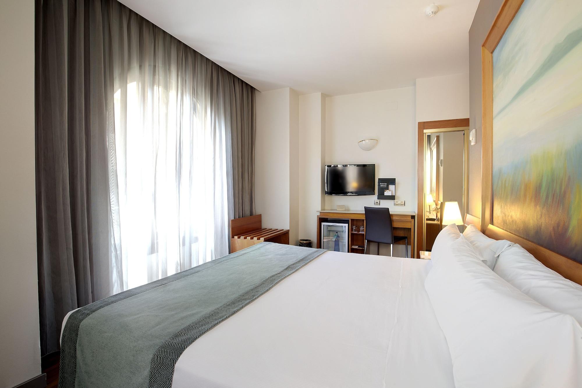 Catalonia Excelsior Hotel 4*