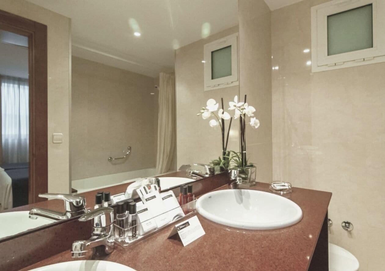 Rh Sorolla Centro Hotel
