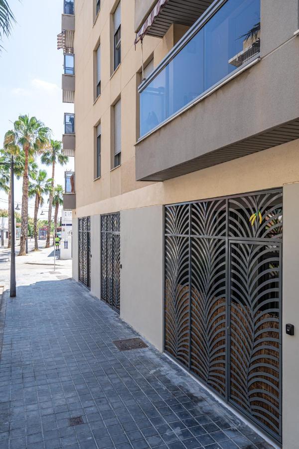 Exquisite With An Original Design Appartement