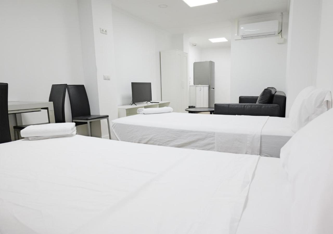 Hostel Optimus Comfort Sl *
