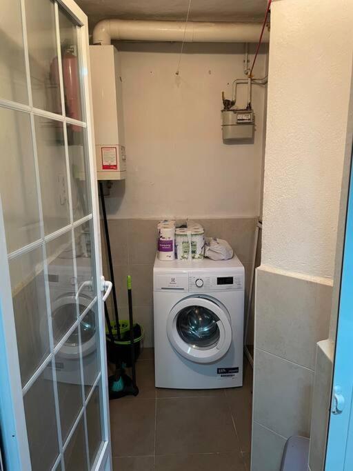 Precioso Junto Al Centro Con Garaje Apartamento Valência