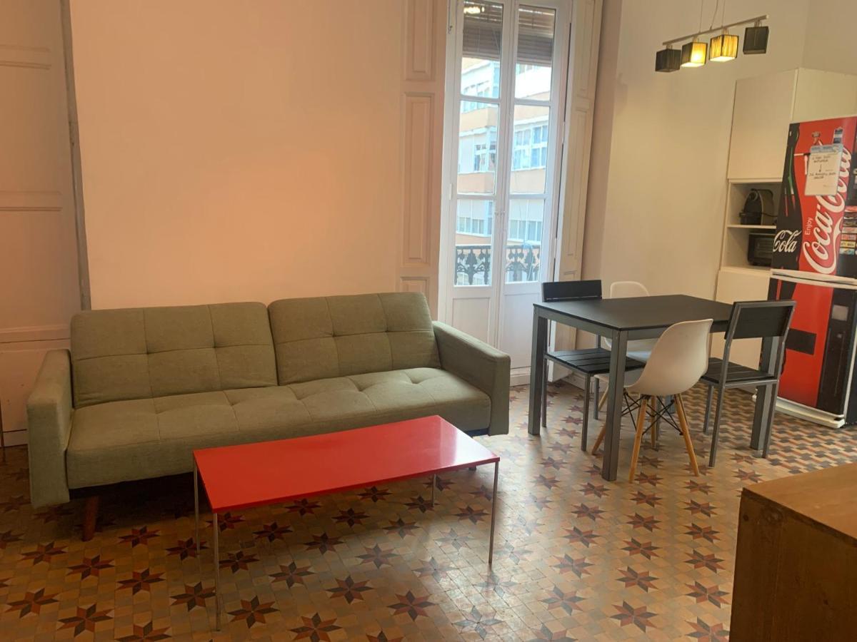Aparthotel Rest *