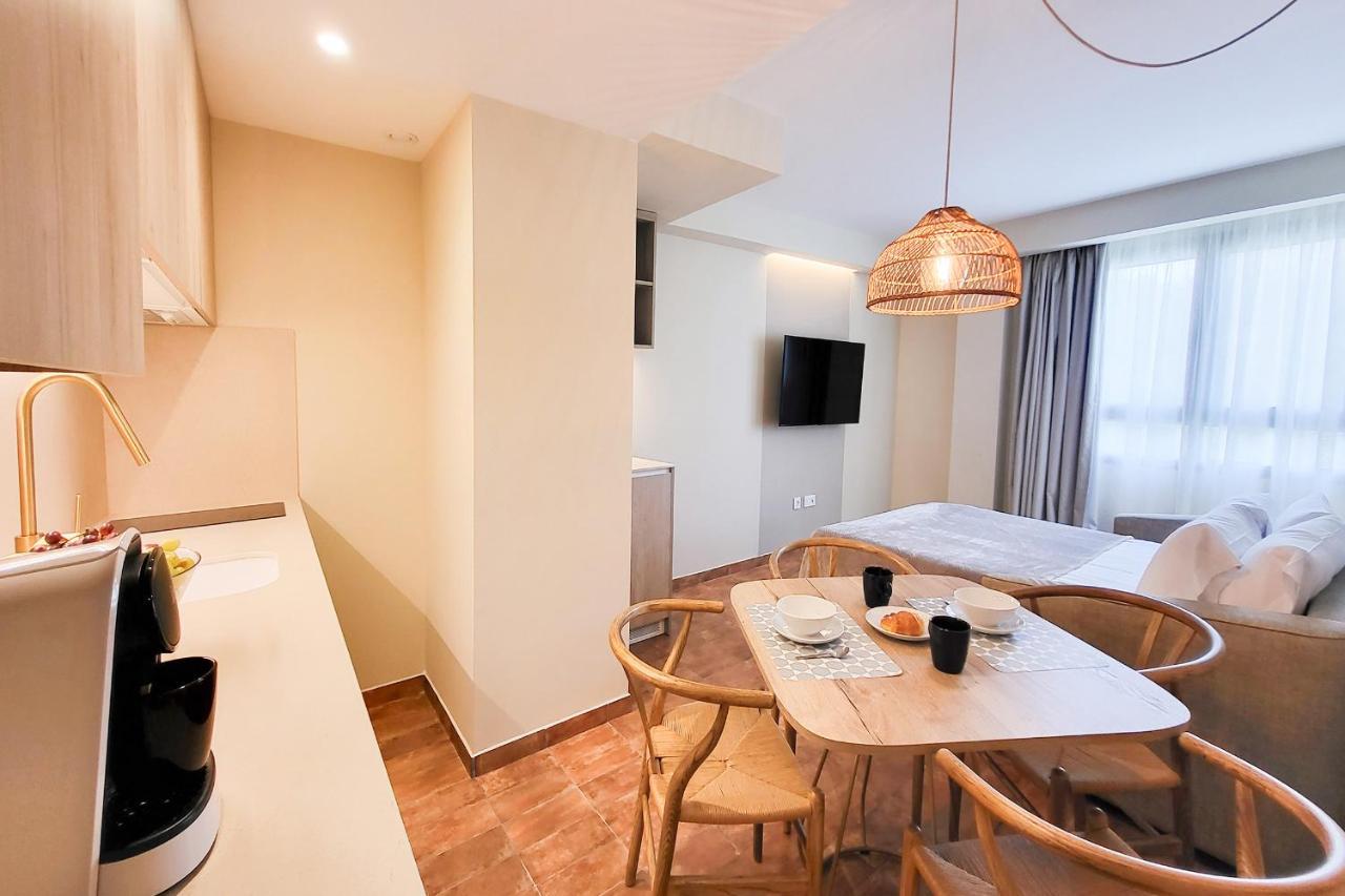 Ciencias F Apartment *