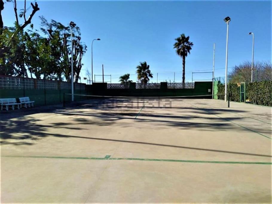 Adosado En La Playa De El Perellonet Con Piscina, Pista Tenis Ferienhaus *