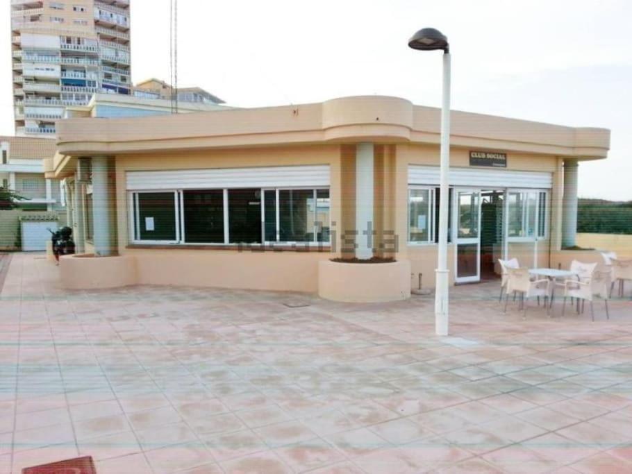 Adosado En La Playa De El Perellonet Con Piscina, Pista Tenis Ferienhaus