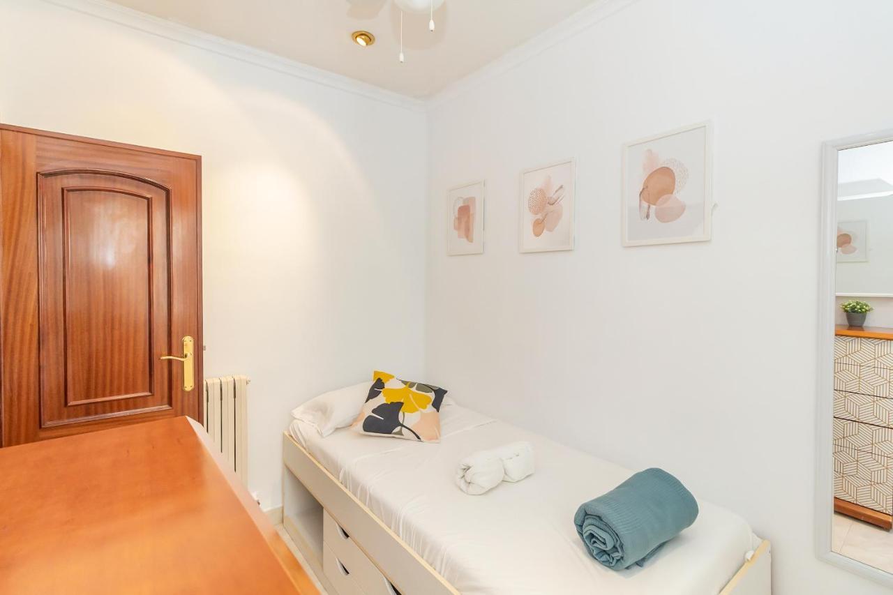 Maxwell House Apartment