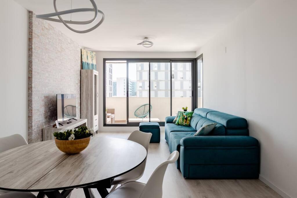 Precioso Apartamento En Residencial Con Piscina *