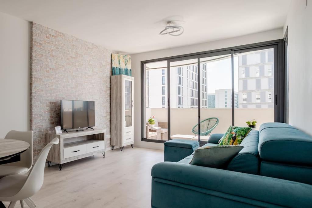Precioso Apartamento En Residencial Con Piscina *