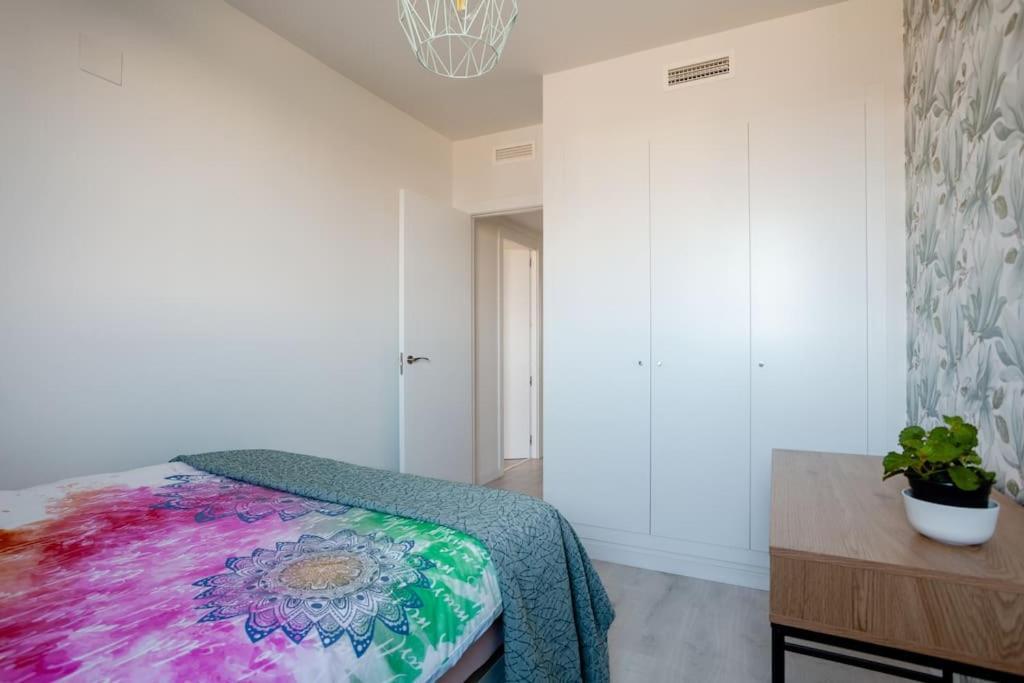 Precioso Apartamento En Residencial Con Piscina
